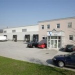 Lager- und Verwaltungsgebäude